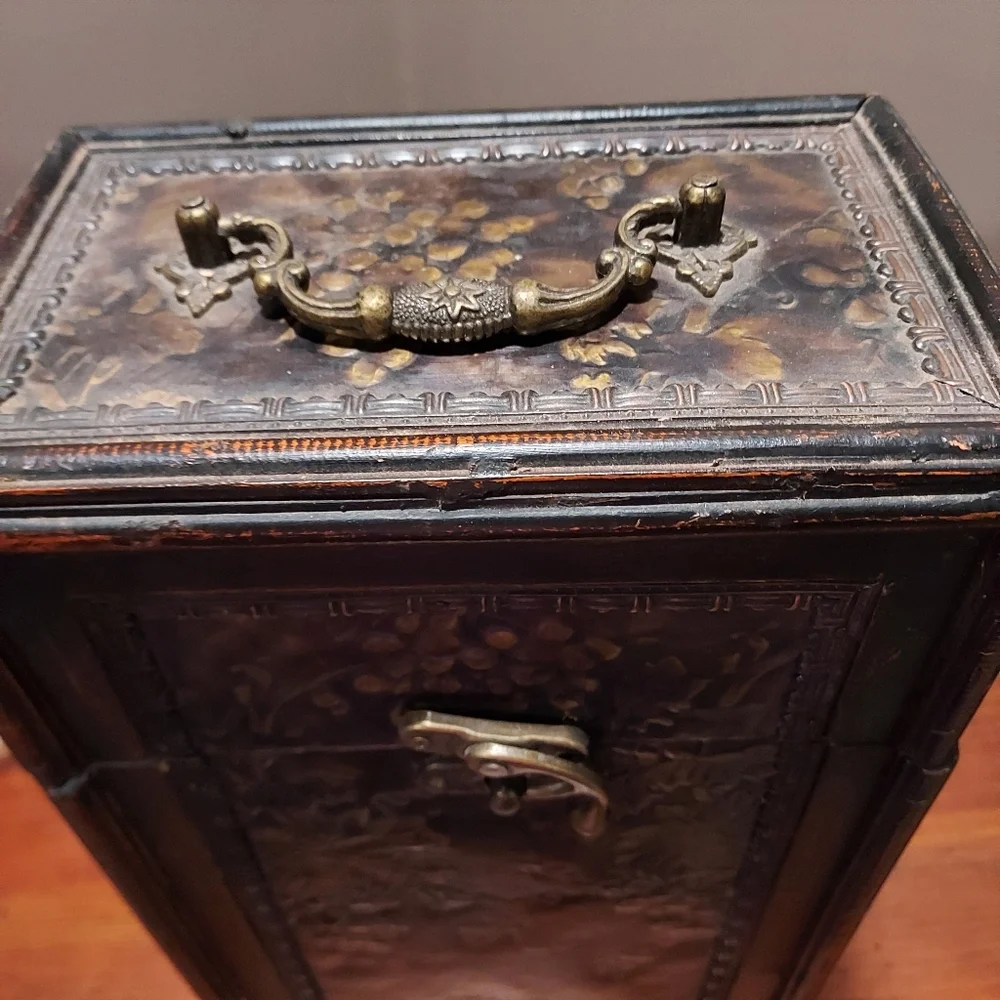 Vintage Wine Holder